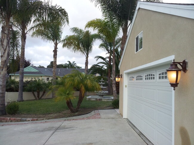 5139 Omar Ct unit 1, Oceanside, CA 92057 - photo 4