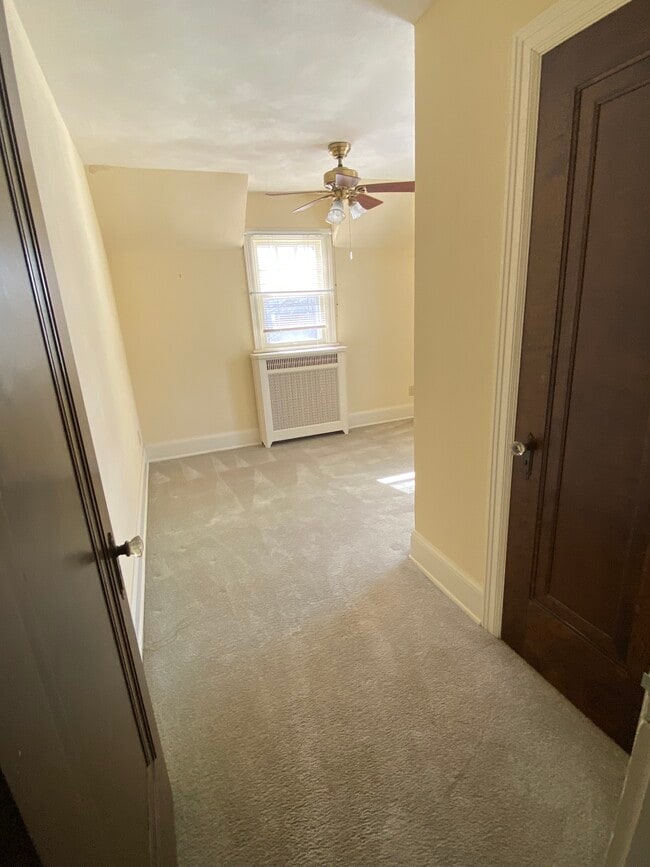 1012 Erin St, Madison, WI 53715 - photo 4