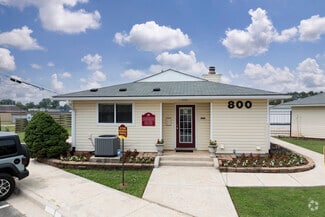 800 Tanglewood Dr, Athens, AL 35611