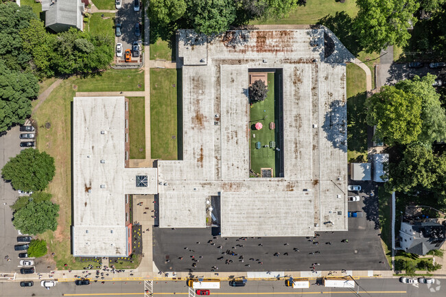 Lindeneau Elementary School in Edison.