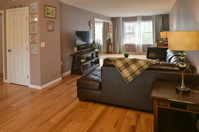 11 Taylor St, Saugus, MA 01906 - photo 3