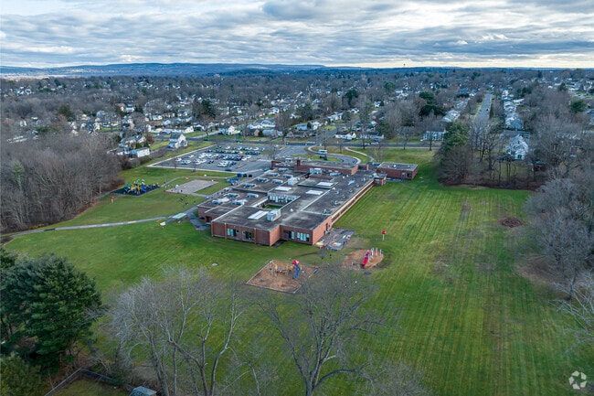 Emerson-Williams School has students in Pre-K through 6th grade.