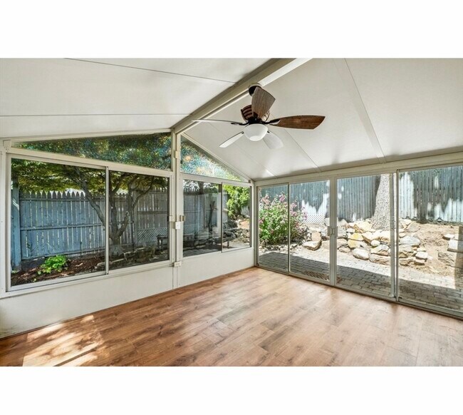 45B Warner St, Gloucester, MA 01930 - photo 6