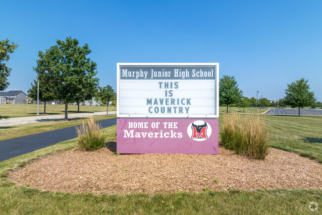 Murphy Junior High School has 770 students in grades 6-8.