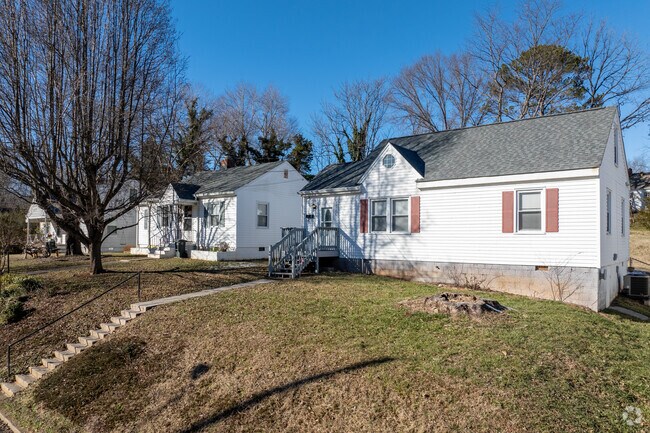 Many streets in Montview are built on a rise, which adds depth to the neighborhood.