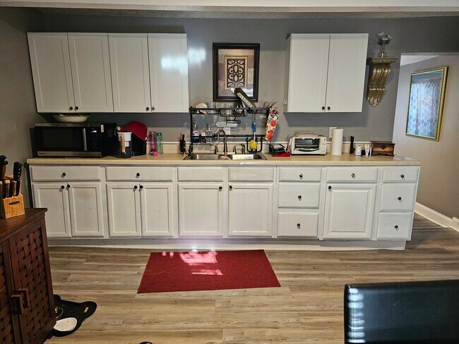 70 Noblestown Rd, Carnegie, PA 15106 - photo 3