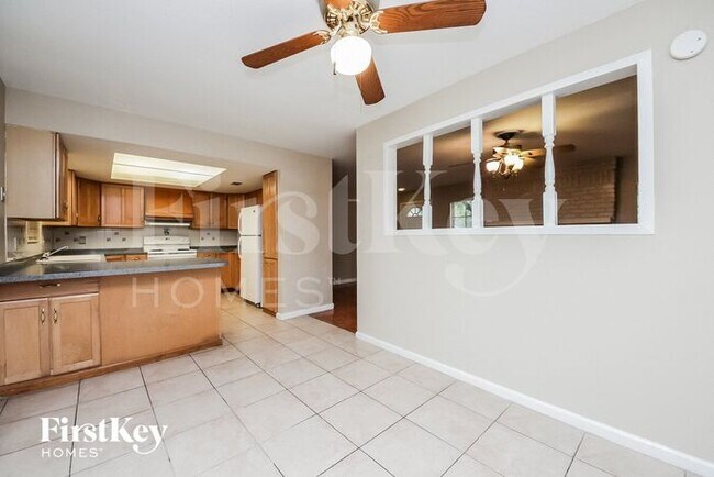 2390 Meadow Ln, Kissimmee, FL 34744 - photo 7