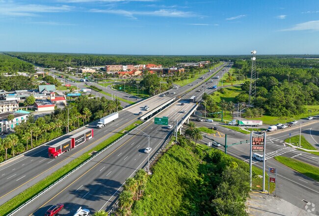 Village of Pine Run residents can connect with I-95 in only a few minutes.