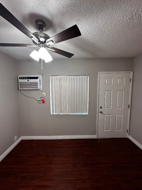 409 N Los Robles Ave unit 4, Pasadena, CA 91101 - photo 3