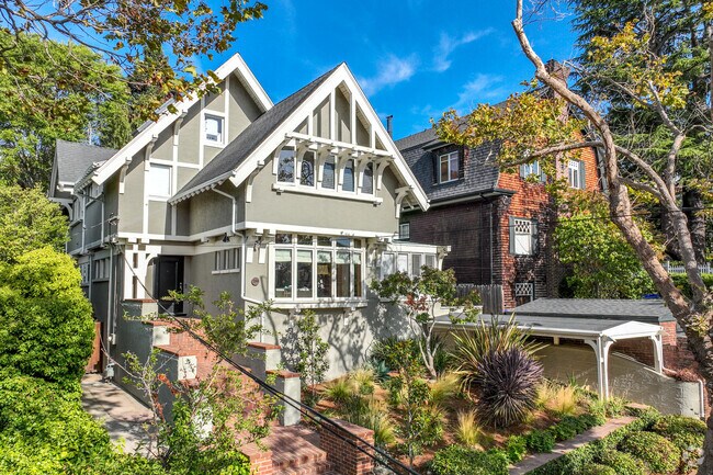 Luxury estates sit side-by-side with modest-sized homes in the Central Piedmont neighborhood.