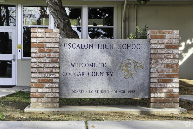 Escalon High School in Escalon is a great high school option.