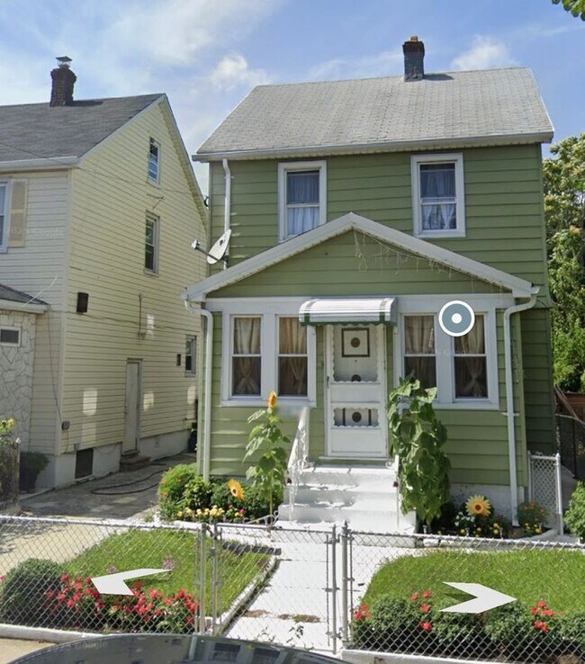 143-07 119th Ave, Queens, NY 11436