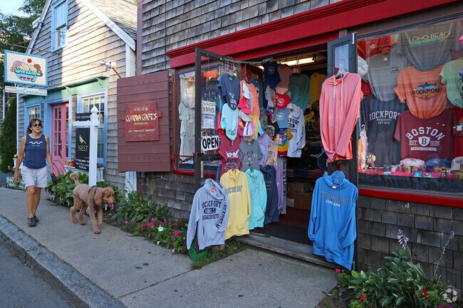 Many colorful beach boutiques are found in Bearskin Neck Rockport.