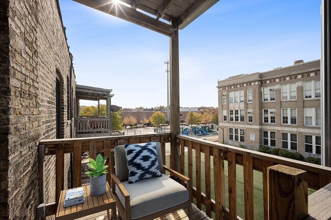 813 W Waveland Ave unit N3, Chicago, IL 60613 - photo 7