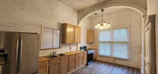 605 N 4th St Unit 605 4TH ST, Orange, TX 77630