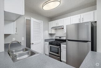 66 Jefferson Pkwy, Newnan, GA 30263