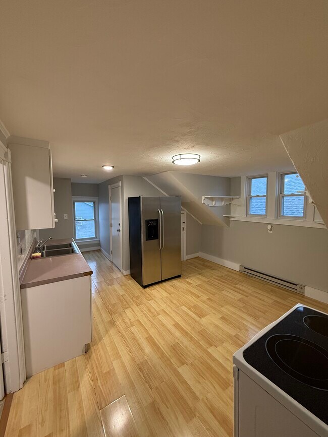101 Vandewater St unit 3, Providence, RI 02908 - photo 5