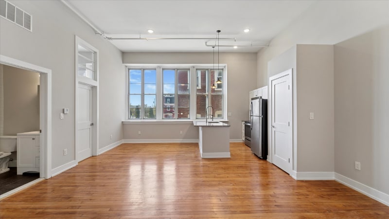 4635 E Thompson St unit 2, Philadelphia, PA 19137 - photo 1