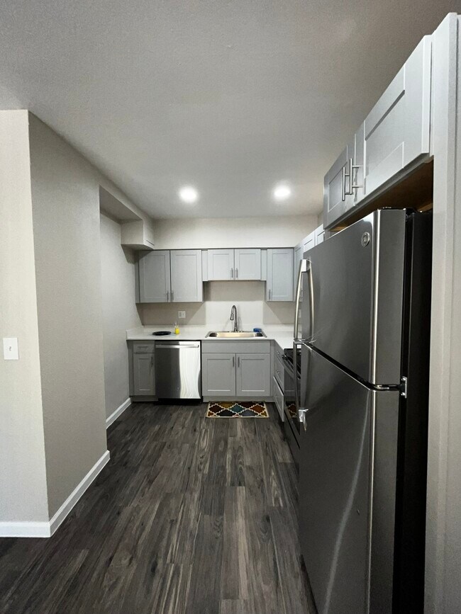 Mountain View Casitas, Phoenix, AZ 85022 - photo 4