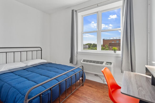 Shared/Private Rooms in Modern Co-Living Apt, Brooklyn, NY 11207 - photo 4