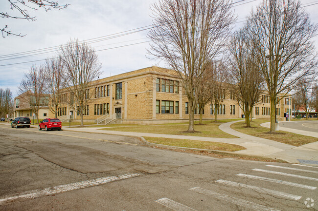 Parley Coburn Elementary School in Elmira NY reports that approximately 85 percent of students are economically disadvantaged.