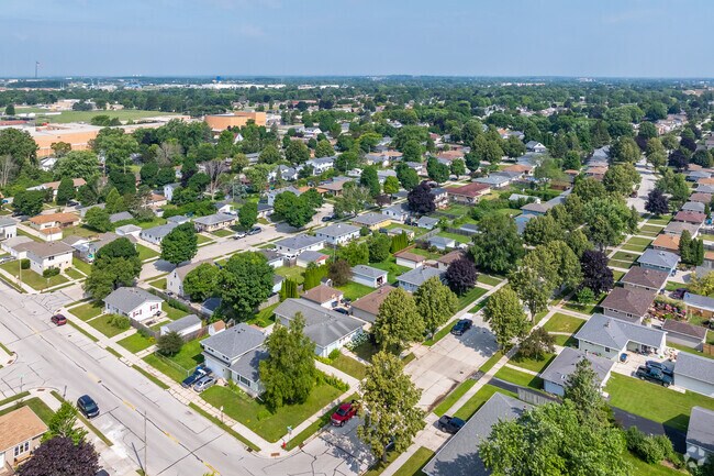 Homes in Lakeview range from ranches, Cape Cod to bungalows.