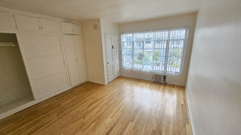4221 Los Feliz Blvd unit 13, Los Angeles, CA 90027 - photo 1
