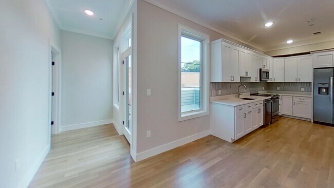 104 Warren St unit 4, Brighton, MA 02135 - photo 5
