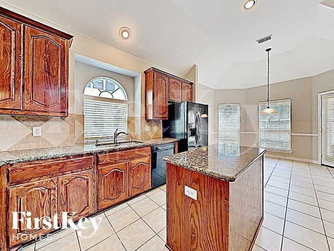 304 Wisteria Way, Red Oak, TX 75154 - photo 4