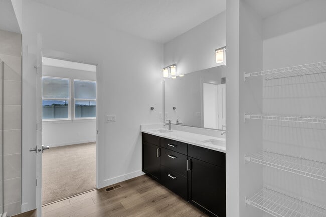 1226 N High Desert Dr unit 38834959, Deer Park, WA 99006 - photo 6