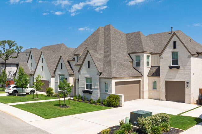 Most of the newly built homes in Scenic Oaks have a two-car garage.