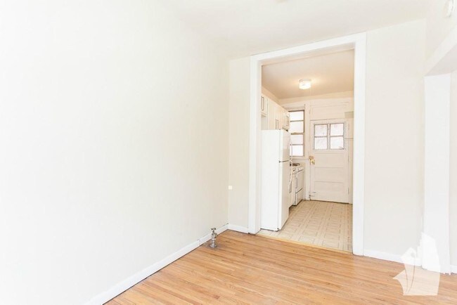 620 W Barry Ave unit 626-S3, Chicago, IL 60657 - photo 5