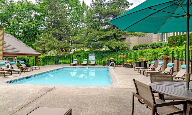 Haven Lake Oswego | Pool