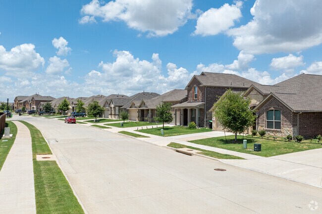 The homes in Paloma Creek feature modern designs and spacious layouts for its residents.