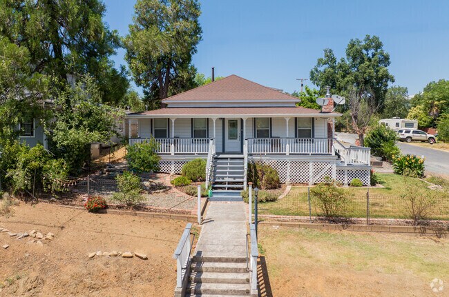 Victorian homes are found throughout the City of Jamestown, Ca.