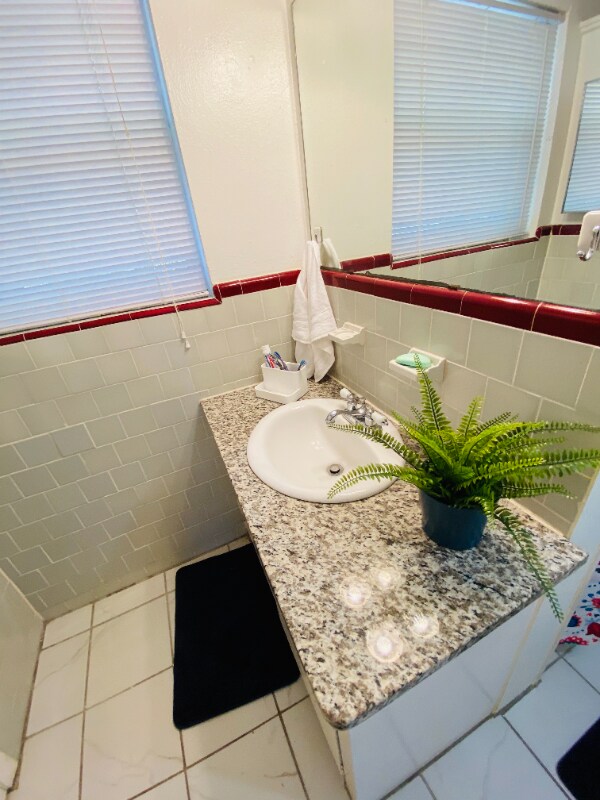 3619 Garrott St unit 25, Houston, TX 77006 - photo 5