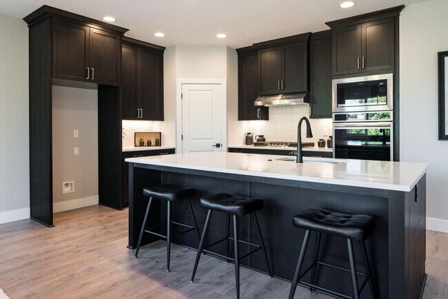 4615 NW Camas Meadows Drive St unit 36088743, Camas, WA 98607 - photo 6