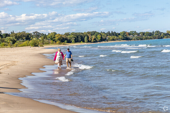 The shores of Lake Michigan are minutes from Maple Grove.