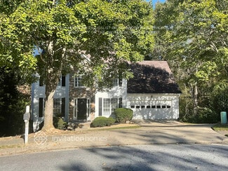 615 Simon Ive Dr, Lawrenceville, GA 30045