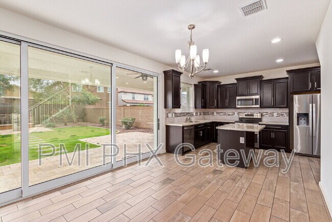 735 E Constance Way, Phoenix, AZ 85042 - photo 5