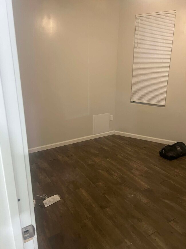 440 E Cheltenham Ave unit 2, Philadelphia, PA 19120 - photo 6