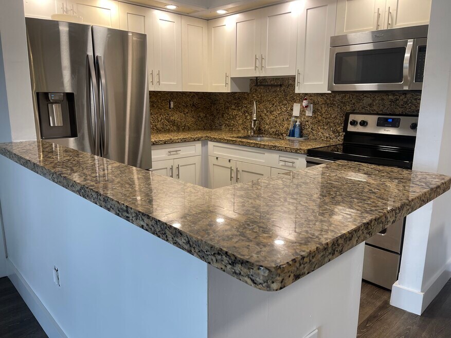 19055 NW 62nd Ave unit countryside village, Hialeah, FL 33015 - photo 1