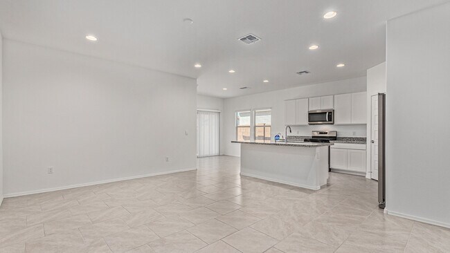 13464 N Samantha Ln unit 36210921, Marana, AZ 85653 - photo 7