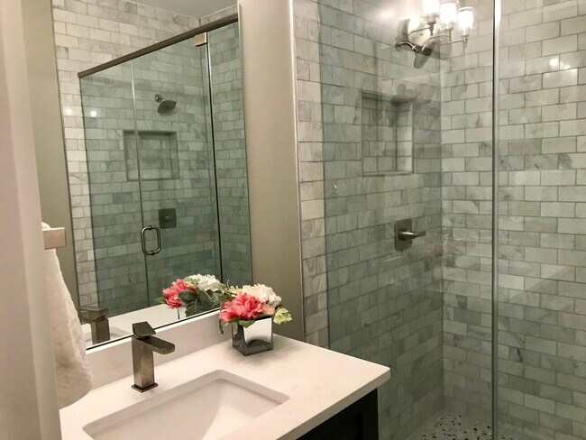 614 I St NE unit 2, Washington, DC 20002 - photo 6