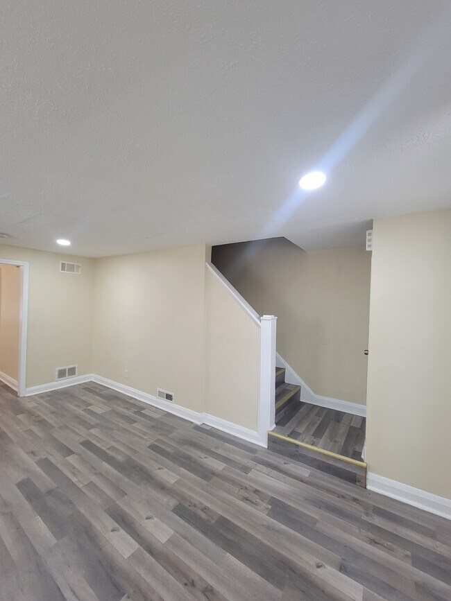 3226 Westmont Ave, Baltimore, MD 21216 - photo 5