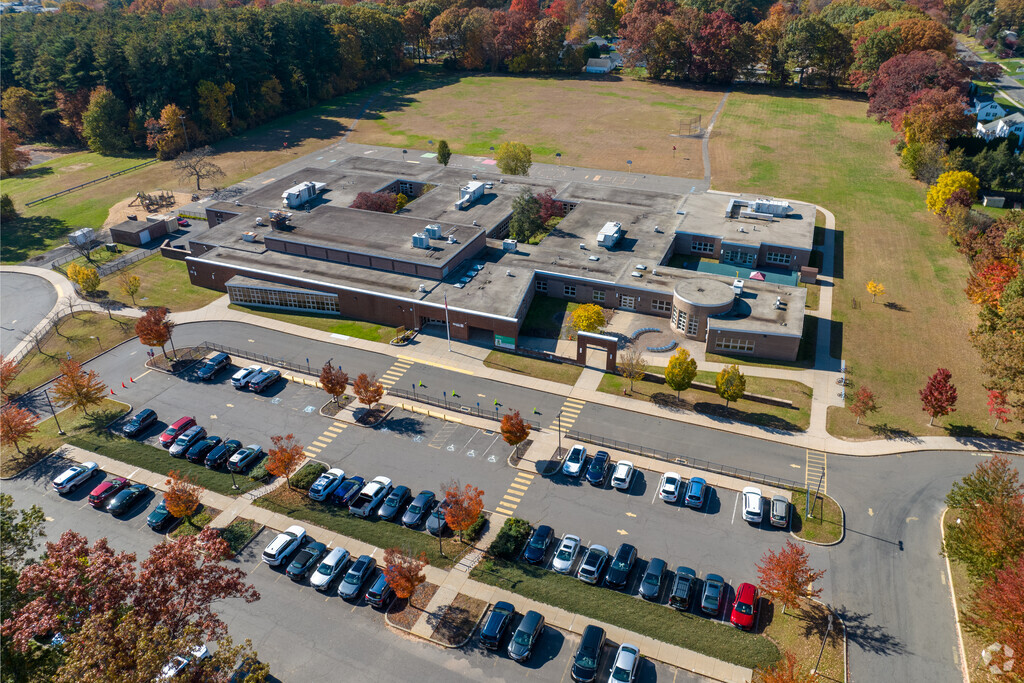 Welcome to the Ivy Drive School in North Bristol, CT.