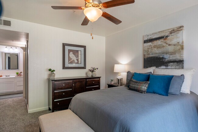 Lakeview at the Bay, Tempe, AZ 85283 - photo 5