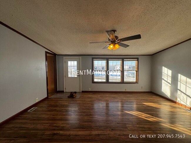 188 F St, Pittsfield, ME 04967 - photo 5