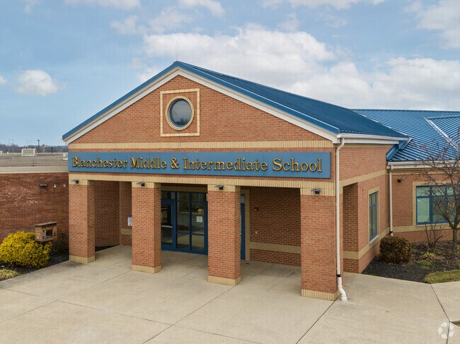 Blanchester Middle School
Public Elementary & Middle School
Goshen, Blanchester OH