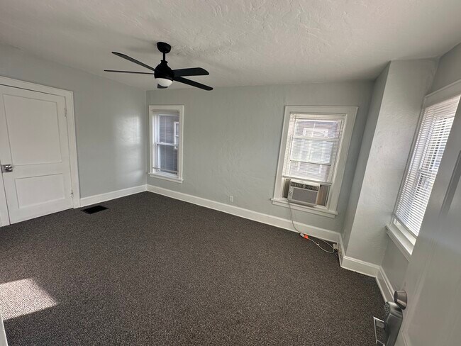 7008 Plainfield Rd unit 1, Cincinnati, OH 45236 - photo 5